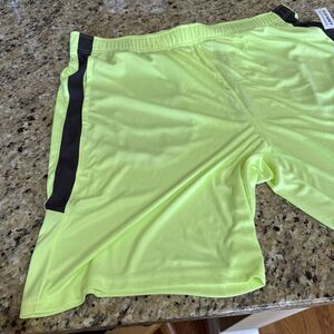 Old Navy Big& Tall Shorts Men’s Stretchtech Activewear Neon Yellow Size 2X